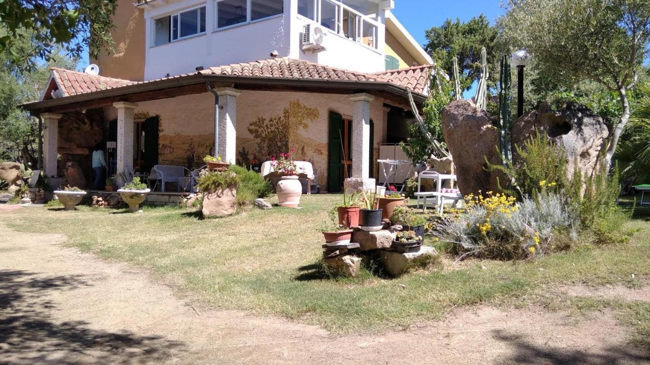 B&B Villa Sa Pischina Olbia Bagian luar foto