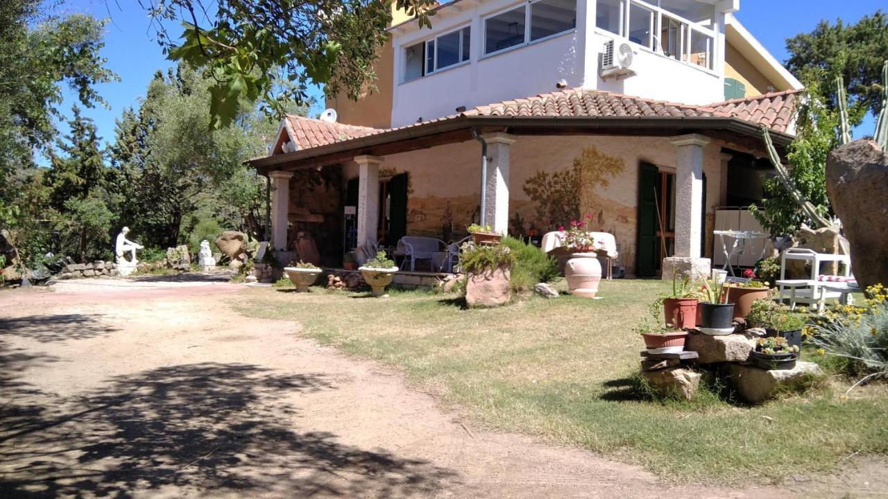 B&B Villa Sa Pischina Olbia Bagian luar foto